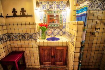 هتل Casa Encantada