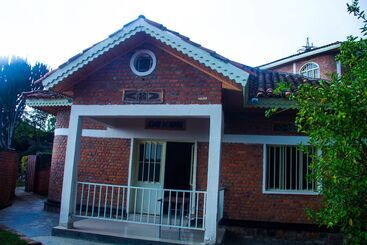 هتل Rebero Kivu Resort