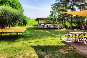 هتل روستایی Agriturismo E Cantina La Sabbiona