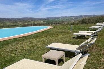 هتل روستایی Bio Agriturismo Il Torrione