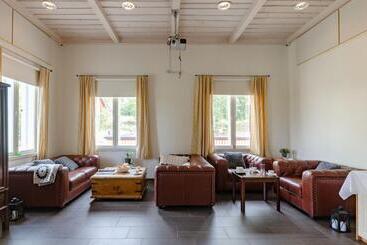 هتل Villa Molnby