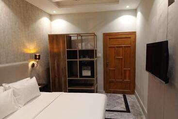 هتل Vip House