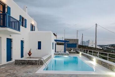 Mykonos Pro Care Suites