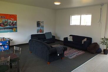 Bay Adventurer   Hostel