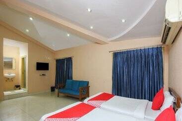 בית מלון כפרי Hallmark Begumpet By Oyo Rooms