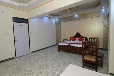 هتل Rani Bagh By Oyo Rooms