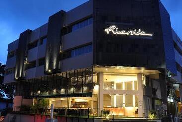 هتل Riverside Boutique