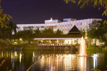 Centara Life Hotel Mae Sot