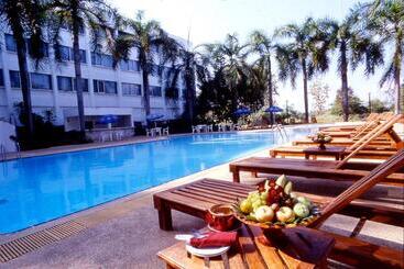 Centara Life Hotel Mae Sot