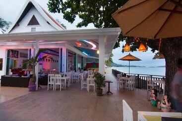 Chaweng Cove Beach Resort