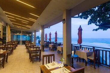 Chaweng Cove Beach Resort