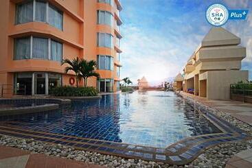 Duangtawan Hotel Chiang Mai  Sha Extra Plus