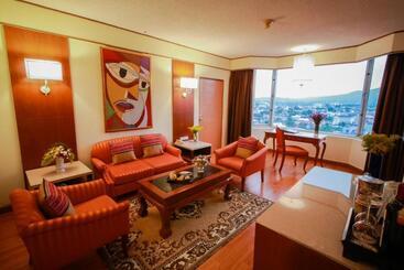 Duangtawan Hotel Chiang Mai  Sha Extra Plus