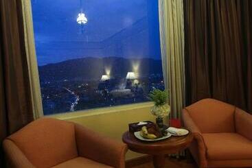 Duangtawan Hotel Chiang Mai  Sha Extra Plus