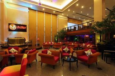 Duangtawan Hotel Chiang Mai  Sha Extra Plus