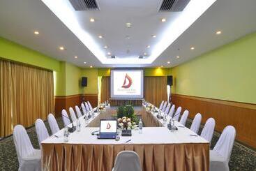 Duangtawan Hotel Chiang Mai  Sha Extra Plus