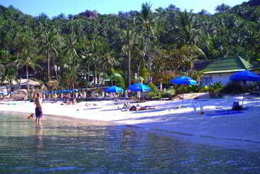 هتل Crystal Bay Yacht Club Beach Resort