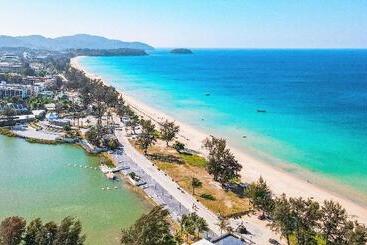 酒店 Holiday Inn Resort Phuket Karon Beach, An Ihg