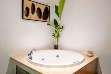 酒店 Holiday Inn Resort Phuket Karon Beach, An Ihg