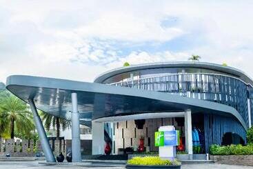 酒店 Holiday Inn Resort Phuket Karon Beach, An Ihg