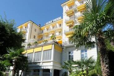 Golf Hotel René Capt
