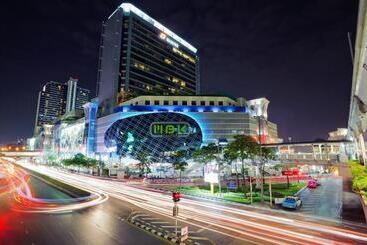 هتل Grand China Bangkok