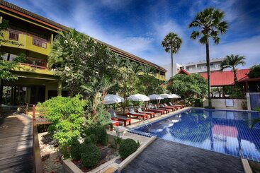 هتل Phuket Island View Resort   Sha Extra Plus