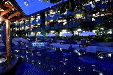 هتل Phuket Island View Resort   Sha Extra Plus
