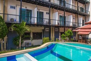 Prince Hotel Chiang Mai