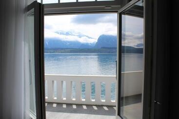 هتل Restaurant Bellevue Au Lac