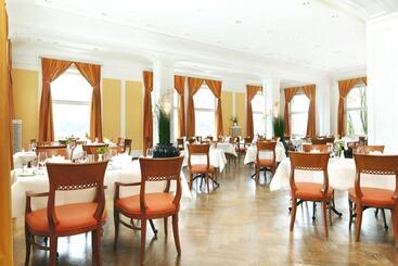 هتل Restaurant Bellevue Au Lac