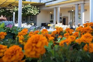 هتل Restaurant Bellevue Au Lac