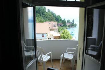 هتل Restaurant Bellevue Au Lac