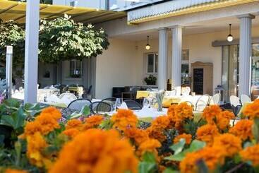 هتل Restaurant Bellevue Au Lac