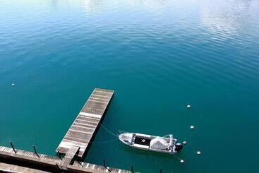 هتل Restaurant Bellevue Au Lac