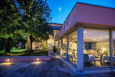 호텔 Villa Sassa