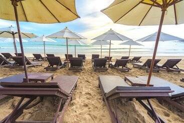 Impiana Beach Front Resort Chaweng Noi, Koh Samui
