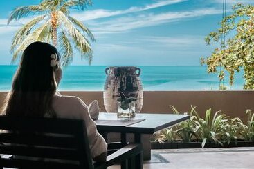 Impiana Beach Front Resort Chaweng Noi, Koh Samui