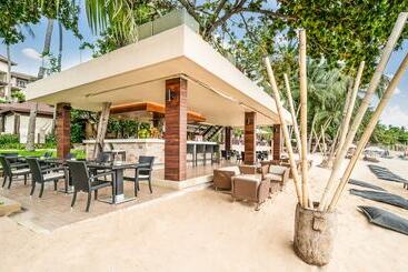 Impiana Beach Front Resort Chaweng Noi, Koh Samui