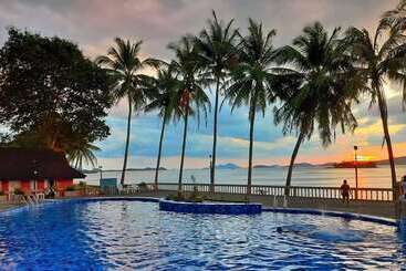 Jansom Beach Resort