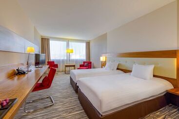 Mövenpick Hotel Geneva - Geneva