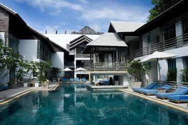 استراحتگاه Ramada By Wyndham Phuket Southsea