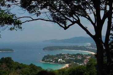 استراحتگاه Ramada By Wyndham Phuket Southsea