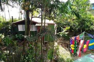 Colonial Lodge Hostel