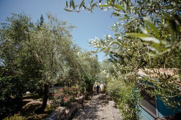 هتل Drymades Inn Resort