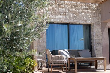 هتل Drymades Inn Resort