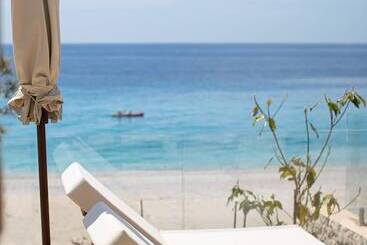 هتل Drymades Inn Resort