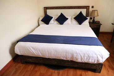 酒店 Fikirandray Lodge
