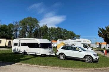 هتل & Restaurant Resort Barca    Campsite