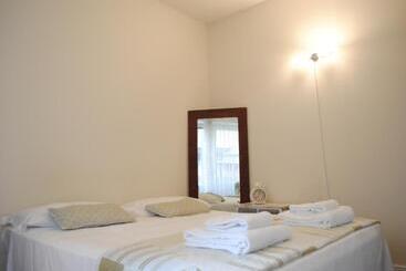 پانسیون Dreaming Piazza Bra Rooms
